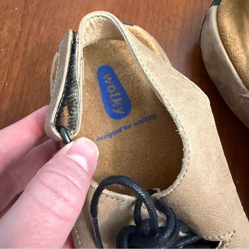 Women's Wolky Tan Leather Sandals size 39 - Picture 3 of 6